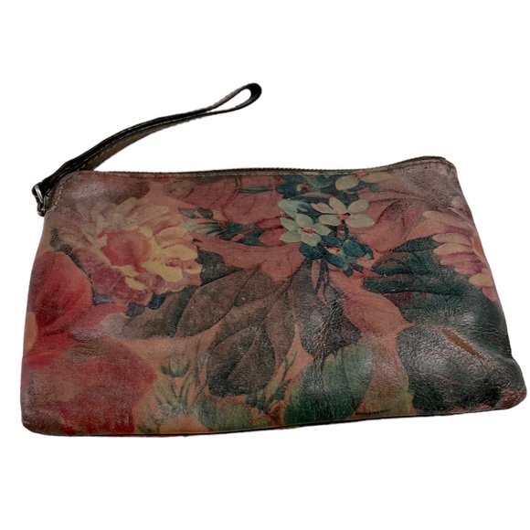 Patricia Nash 100% Full Grain Leather Cassini Wristlet - Picture 2 of 8